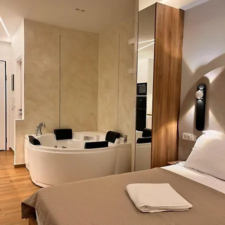 City Break 1 Led & Bath Volos Exterior foto