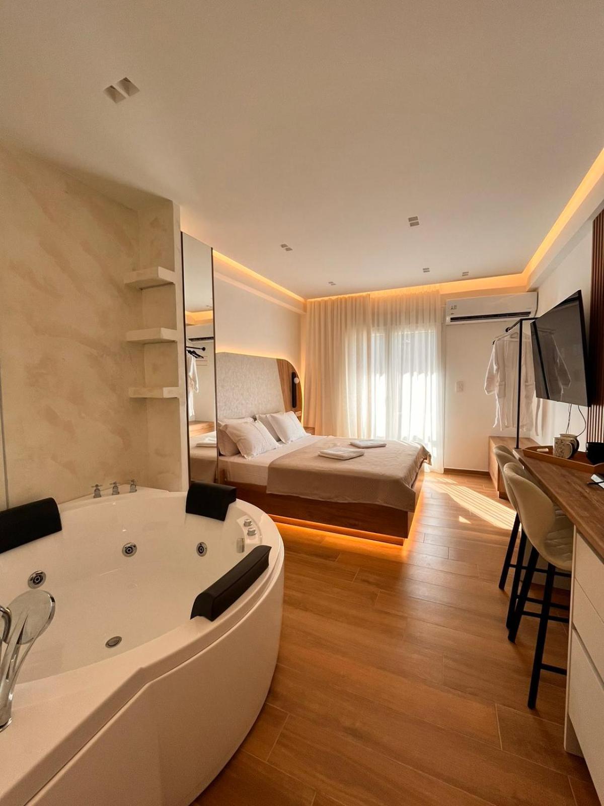 Break 1 Led & Bath *